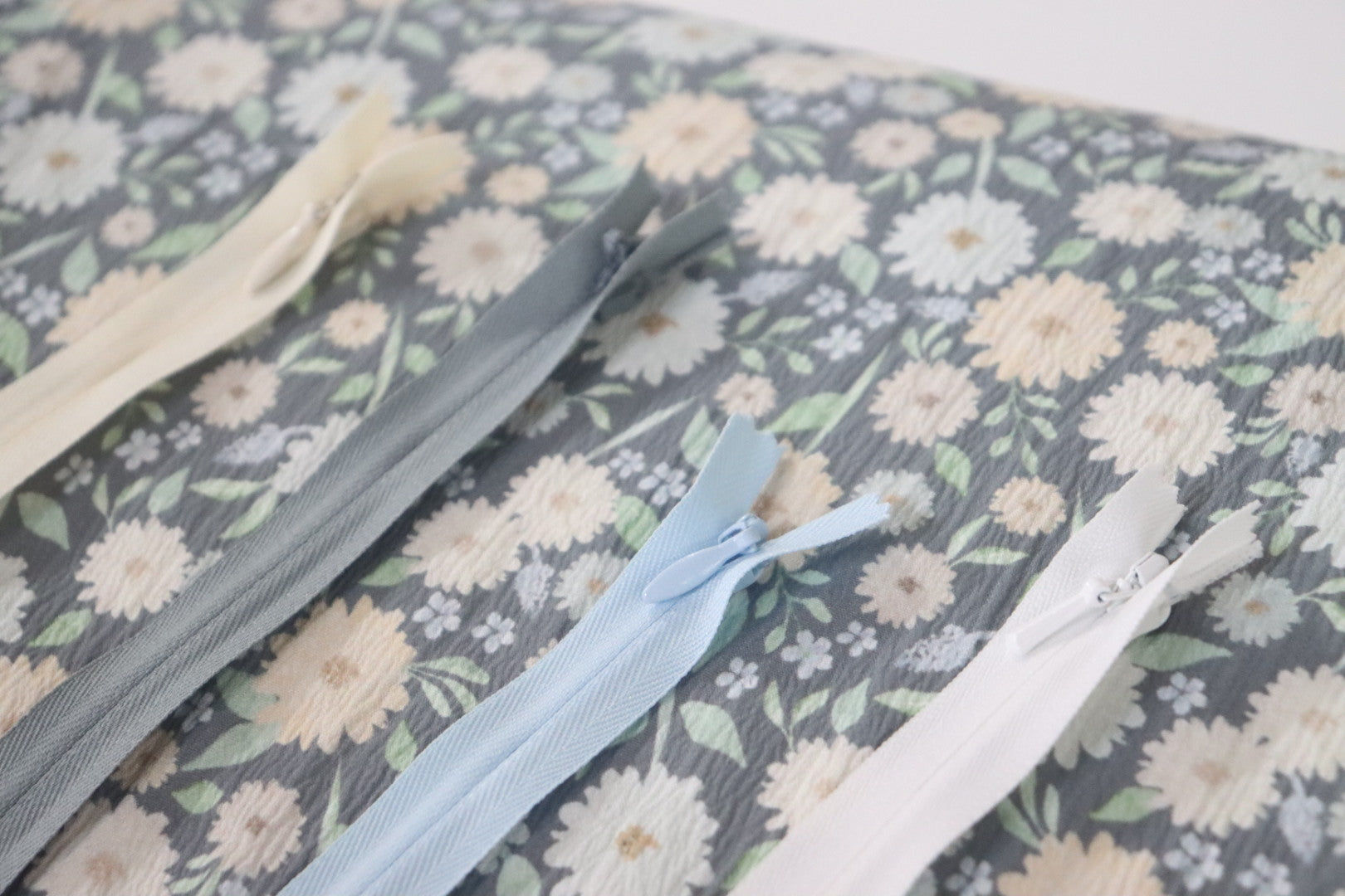 Ykk Zippers (match my fabric)