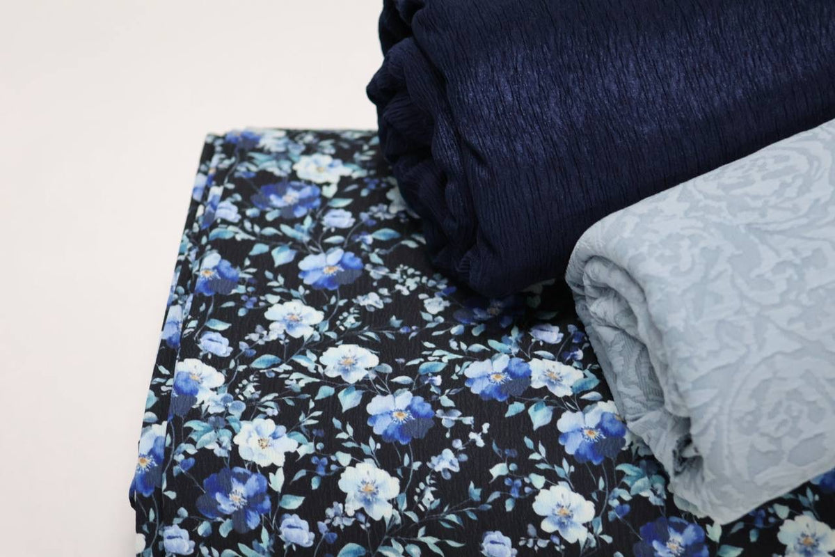 EXCLUSIVE Pineskin Azure Garden Posies by the half yard