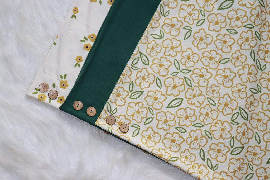 Mellow Yellow Posey petals
Swiss Dot Knit By the half yard