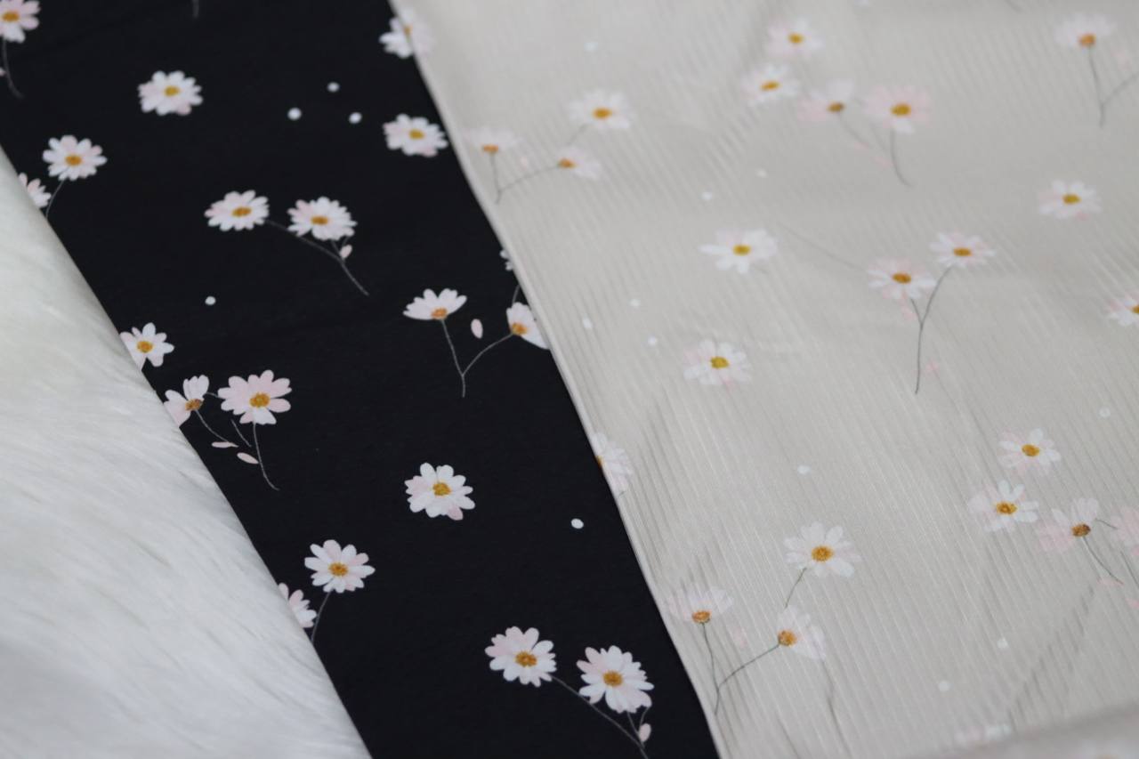 Seersucker Poly Black Dancing Daisyby the half yard