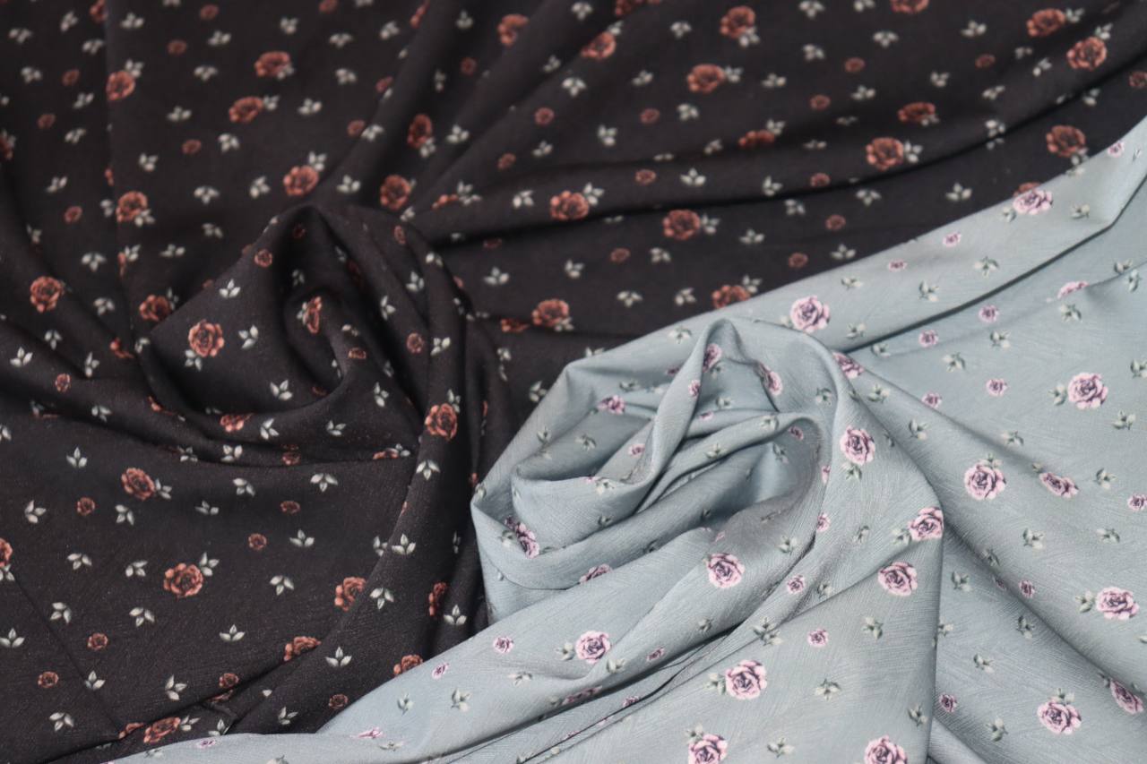 “Rosanne” Glammer Polyester by ￼a half yard