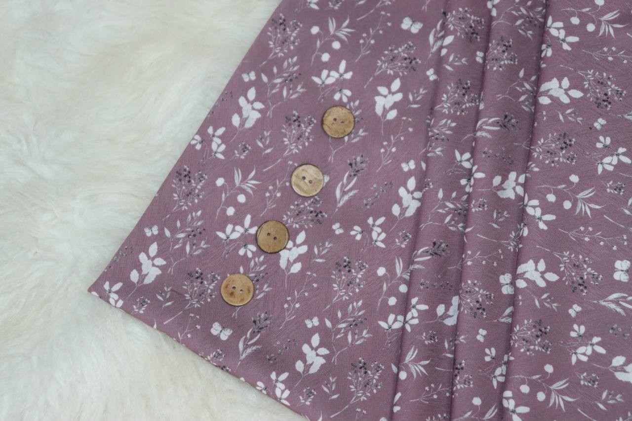 “Pepin” Glammer Polyester by the half yard