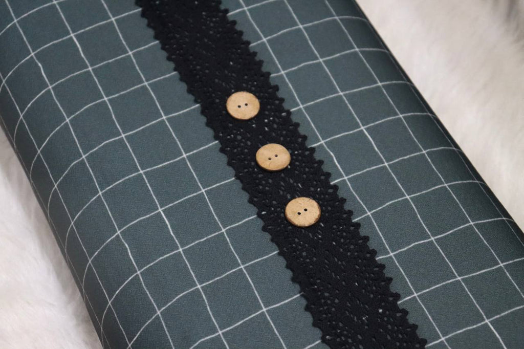 Lightweight Liverpool  Timeless Forest  Plaid
By the half yard