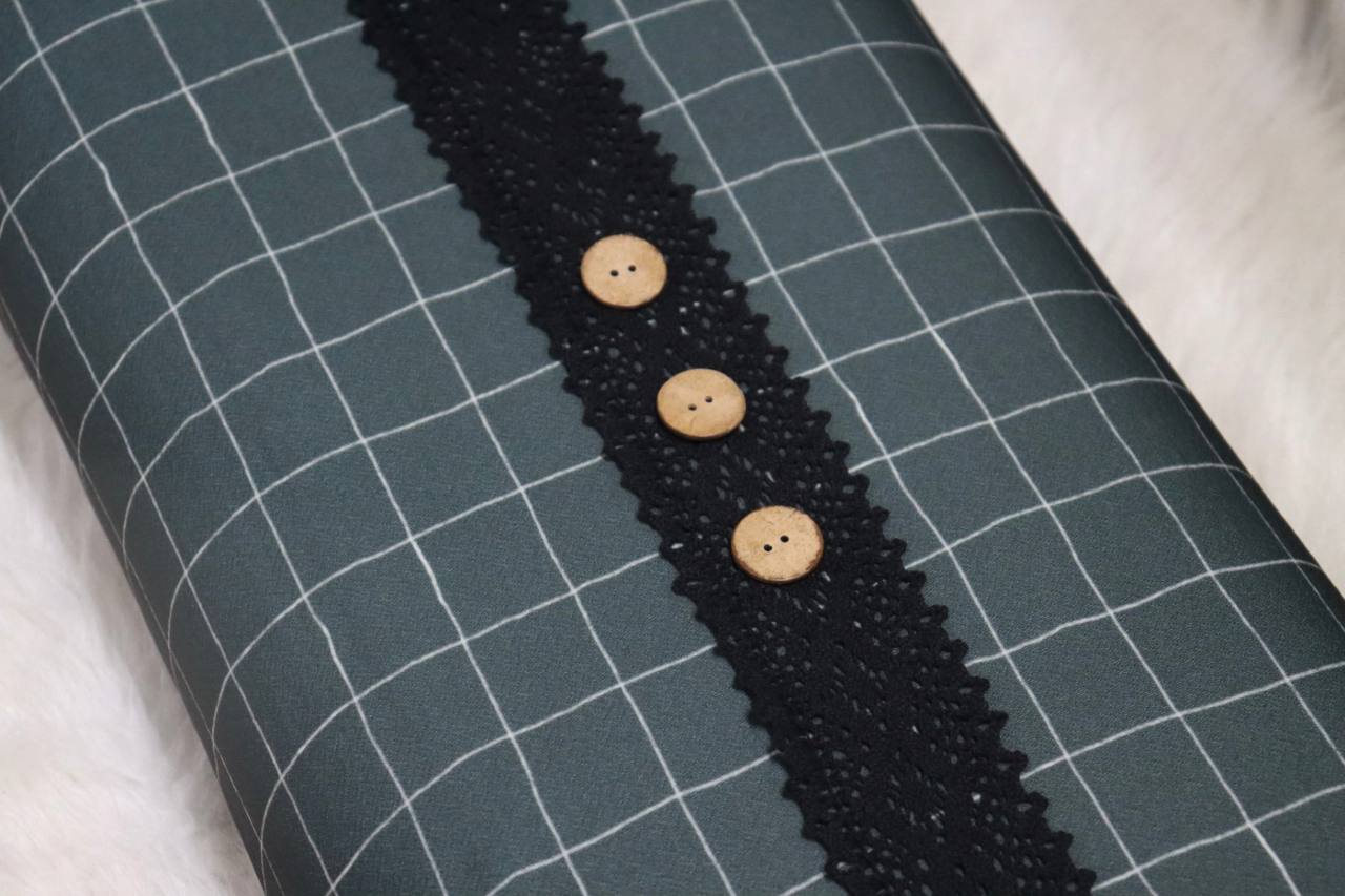 Lightweight Liverpool  Timeless Forest  Plaid
By the half yard