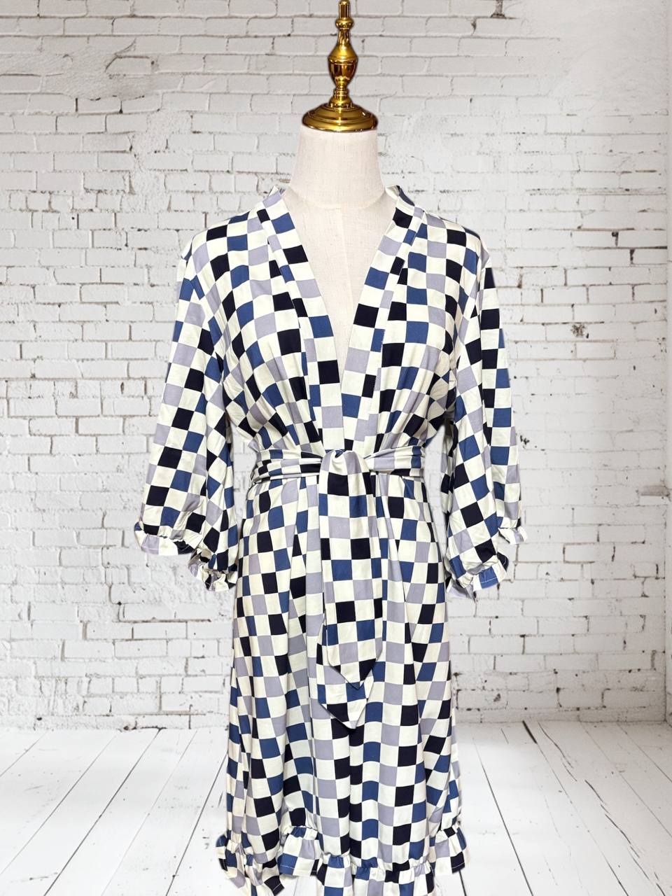 Medium handmade robe ￼